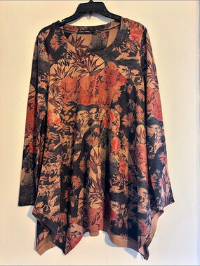 Casual Express Floral Asymmetrical Tunic in Brown & Orange Size Small